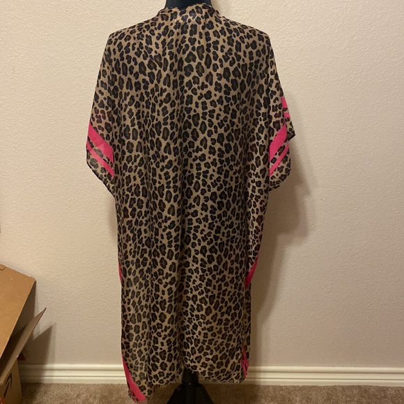 Leopard Print Pink Highlights Long Cover-up - Picture 3 of 11